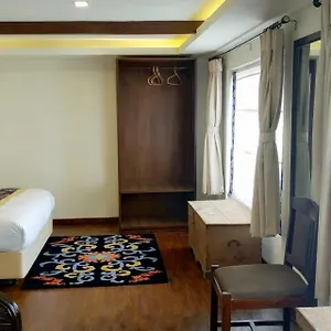 3* Hotel Heranya La:ku